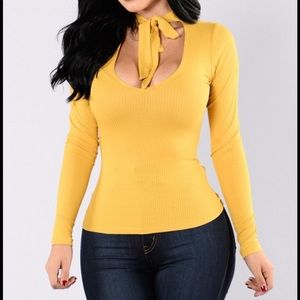 Women’s FN Long Sleeve V Neck Mustard size XS